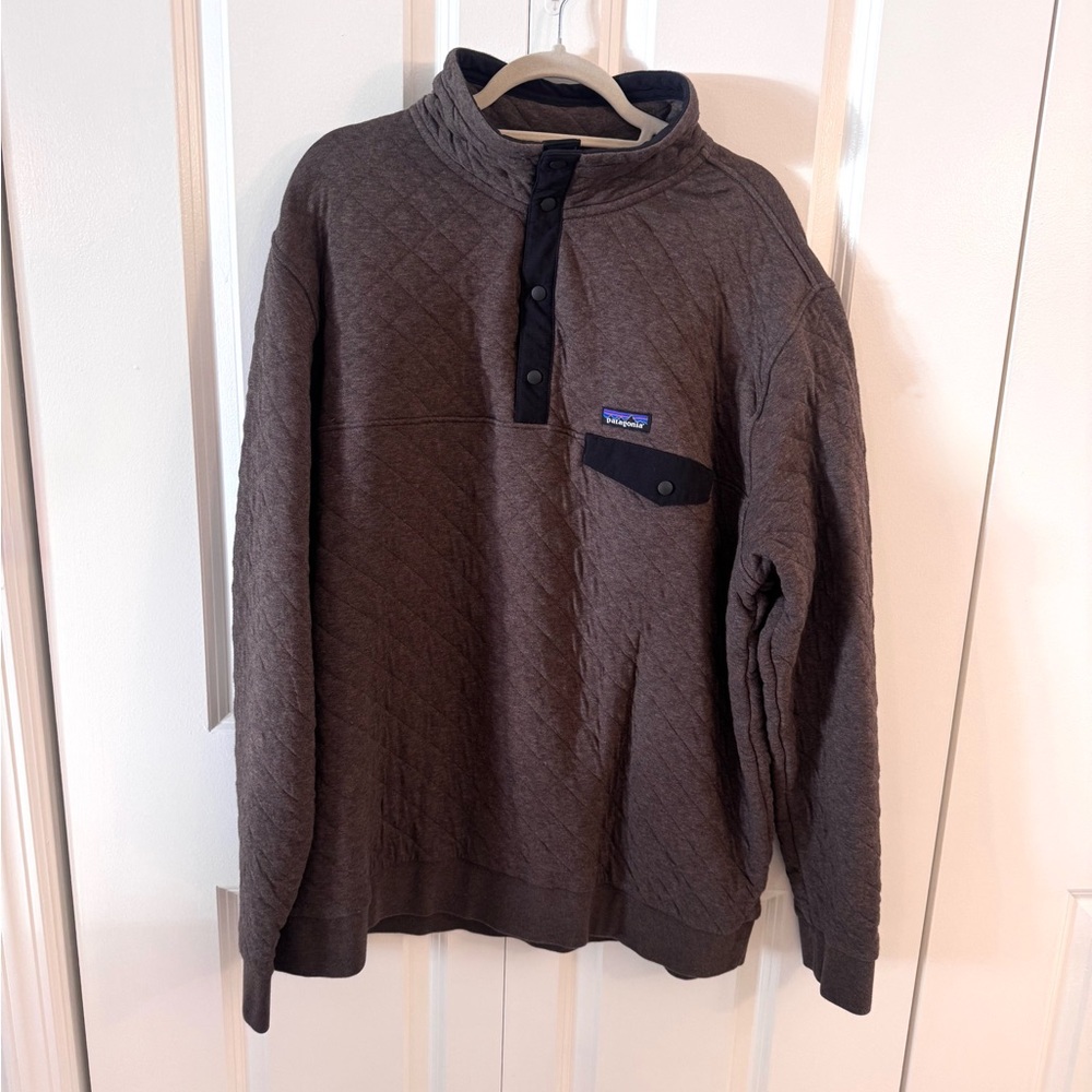 Patagonia Men's Brown Quilted Pullover Sweater